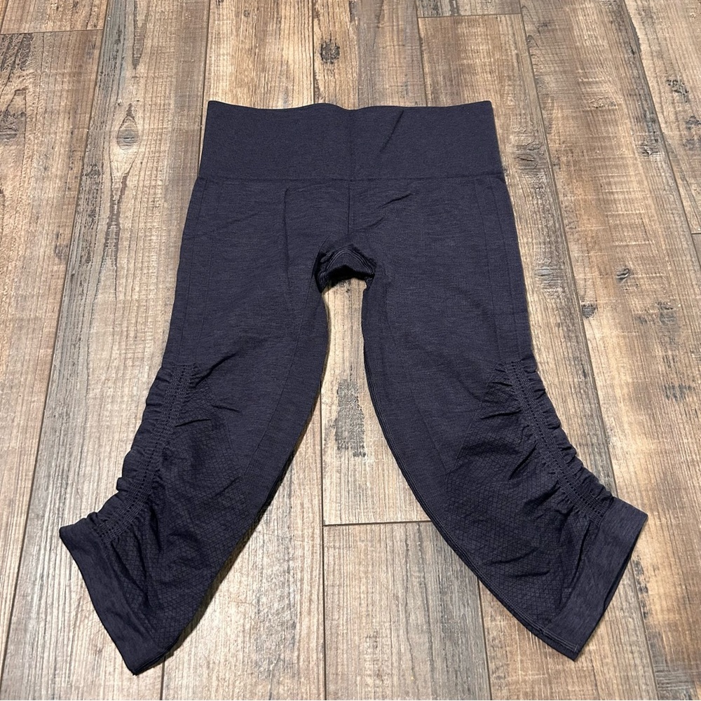 Lululemon In the Flow Crop II Legging Purple Blue  Size 4‎